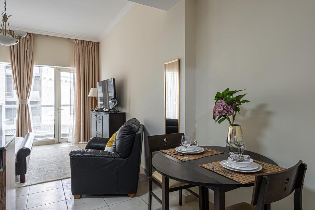 Higuests - Spacious Studio With City Views Near Dubai Mall Kültér fotó